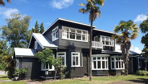 21morero a Character home in Taumarunui township