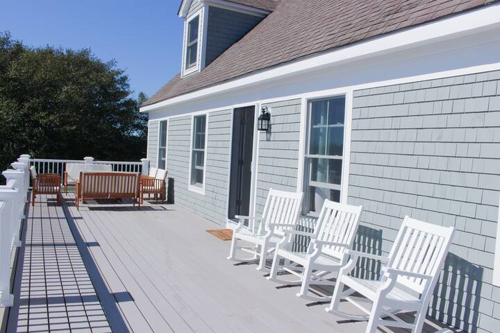 Clean & Newly Renovated 4BR w/Hot tub & AC ❂ gallery image 4