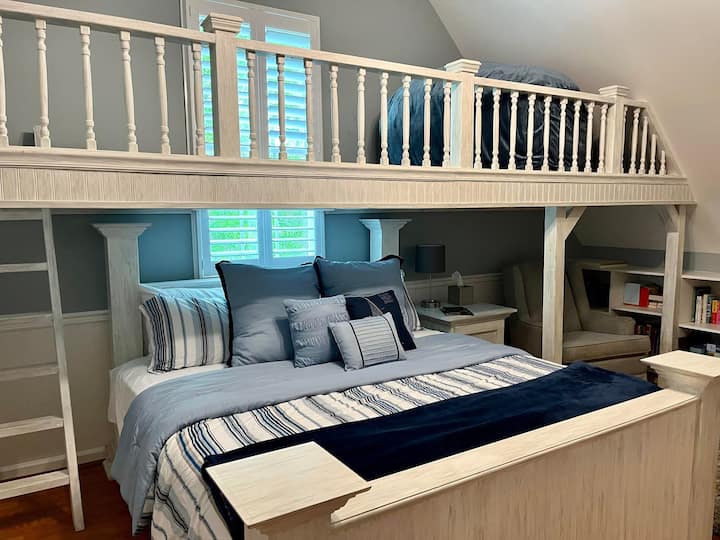 Tercer dormitorio con cama tamaño King