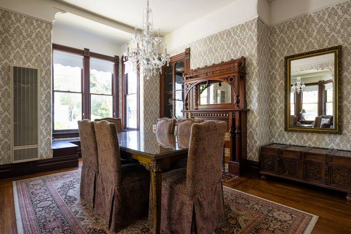 Victorian by the Sea gallery image 3