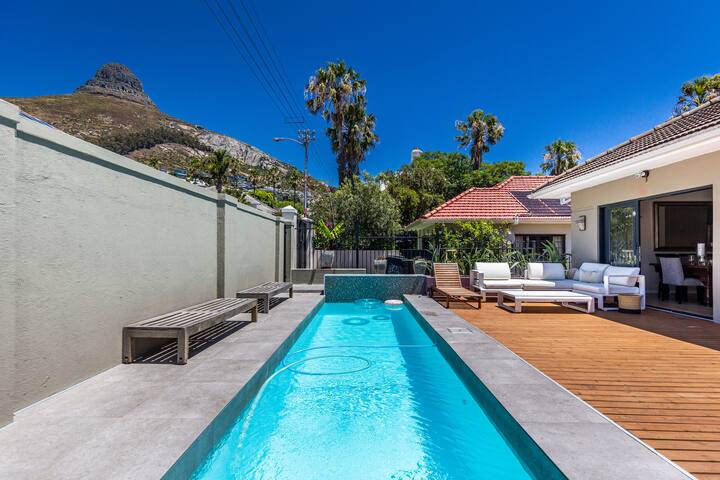 DOUBLE STOREY MODERN 5 BEDROOMS HOUSE IN FRESNAYE