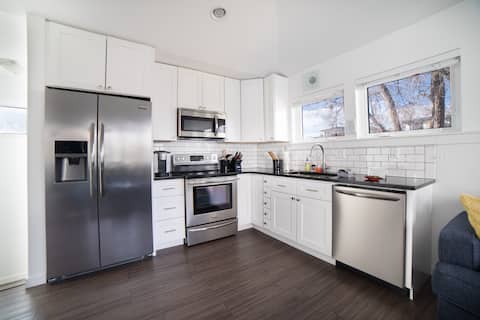Successful Airbnb property: Modern Guesthouse in Denver Highlands Neighborhood in Sloan Lake