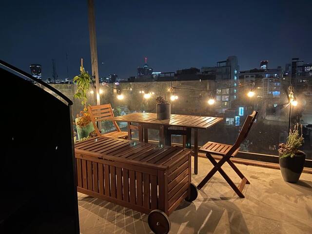 Roma PH Striking living, home office & Rooftop gallery image 2