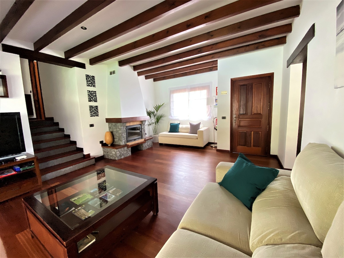 Top Airbnb: VILLAMOCANES à Frontera