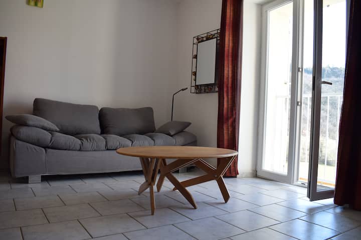 Appartement  De 56m2 à Montbrun Les Bains - Montbrun-les-Bains