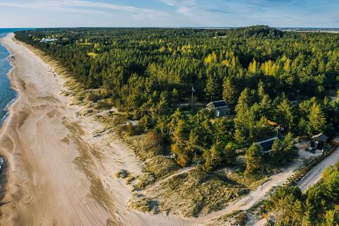 Beachfront cottage - Idille