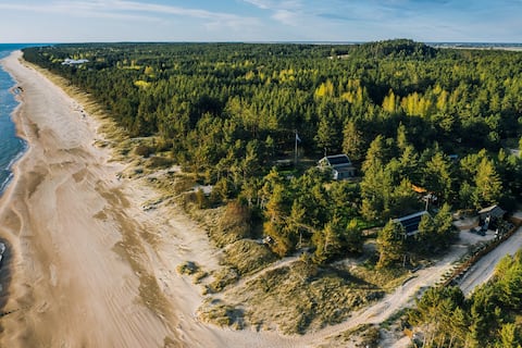 Beachfront cottage - Idille