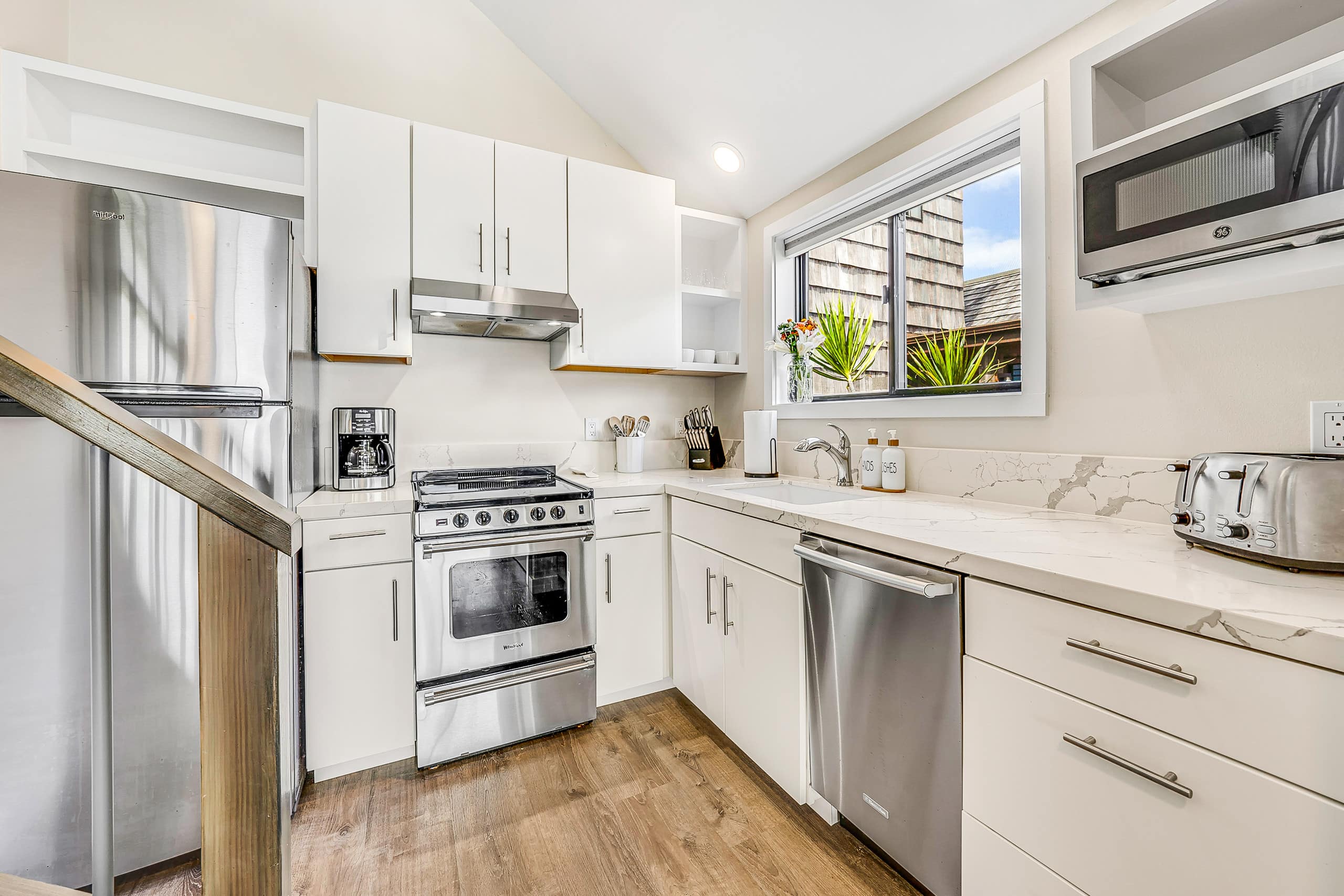 Townhouse in Princeville · ★4.96 · 2 bedrooms · 3 beds · 2 baths - Image 6