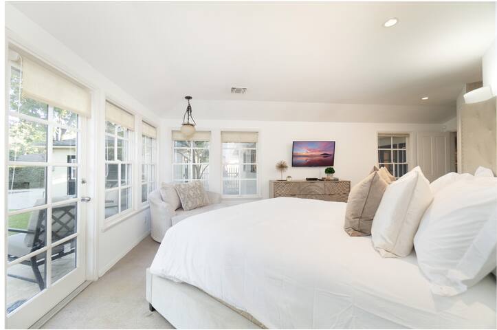 105 *LA Dreaming@ The Sherwood Forest Oasis-Pool gallery image 5