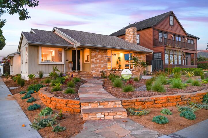 Ocean Front HOME with Amazing views gallery image 2