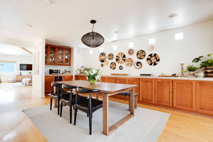 ❤️ Serene 4/3 Venice Canals Getaway w/ FASTEST Wifi gallery image 2