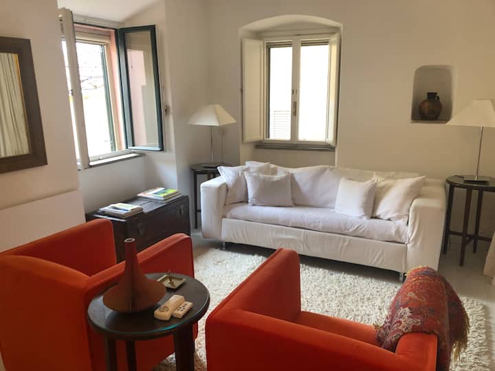 Altstadt-haus Mit Prachtvoller Dachterrasse - Capoliveri