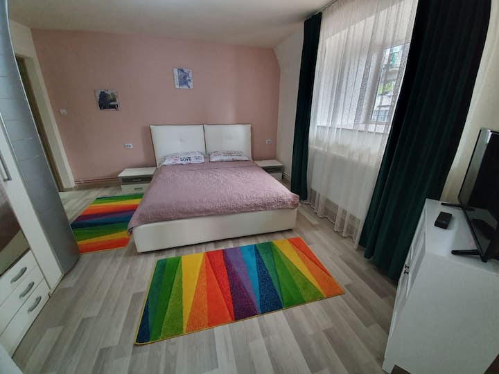 غرفة النوم 2