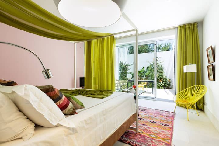 Bungalow soverom uavhengig av hovedbygningen med kingsize-seng