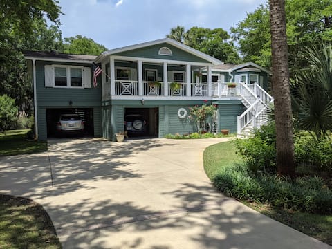 Popular Airbnb listing: Isle of Palms Family Beach House in Isle Of Palms