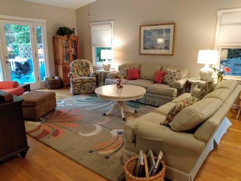 Popular Airbnb listing: Isle of Palms Family Beach House in Isle Of Palms