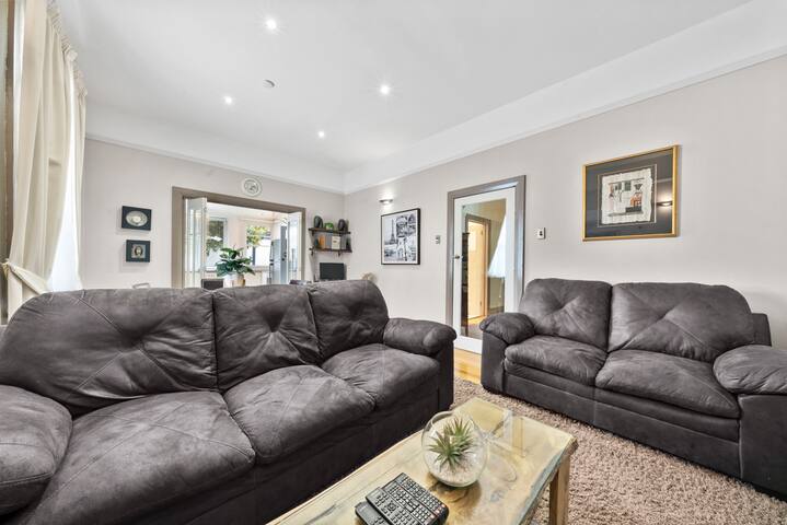 Bakers Retreat gallery image 5