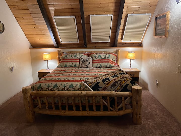 ¡Una cama tamaño king para la noche perfecta del sueño!