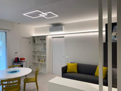 300 meters from the beach with parking space