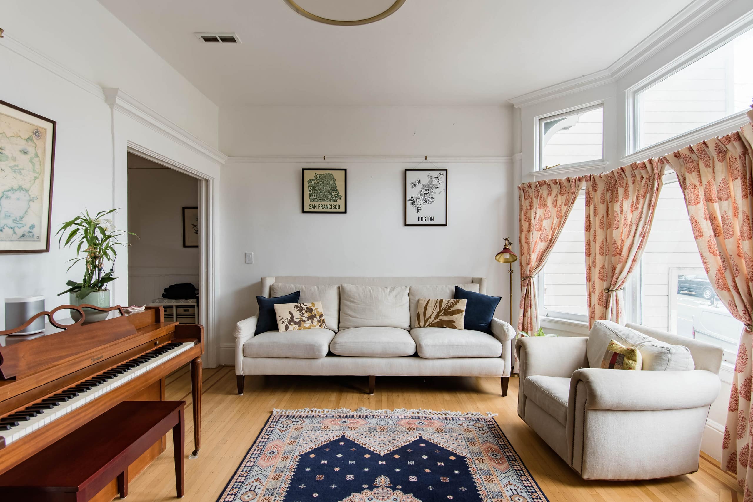 Home in San Francisco · ★4.92 · 4 bedrooms · 5 beds · 2.5 baths - Image 1