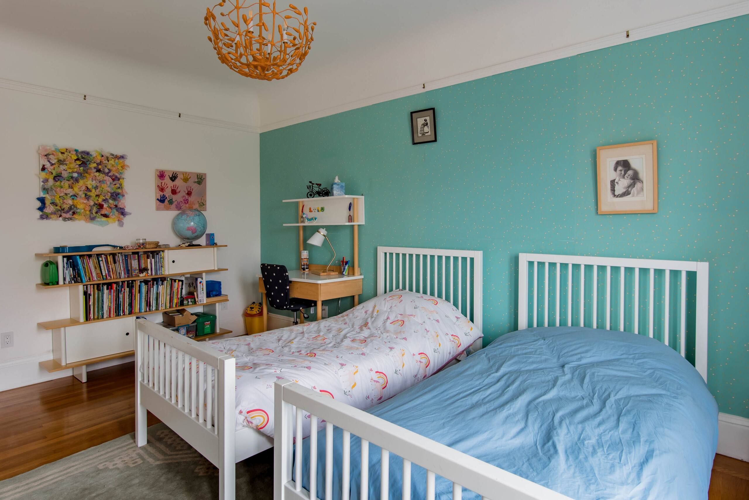 Home in San Francisco · ★4.92 · 4 bedrooms · 5 beds · 2.5 baths - Image 11