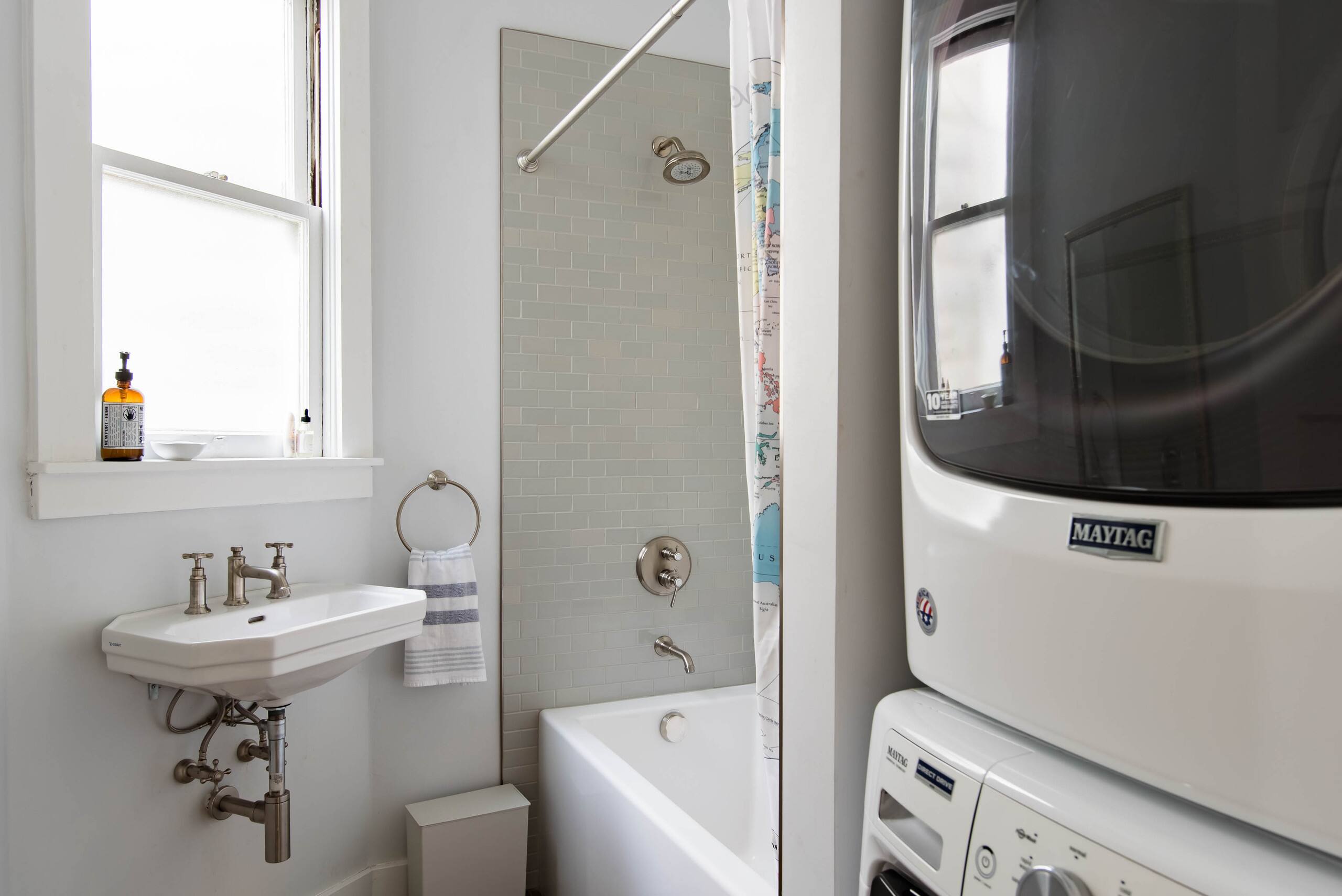Home in San Francisco · ★4.92 · 4 bedrooms · 5 beds · 2.5 baths - Image 19