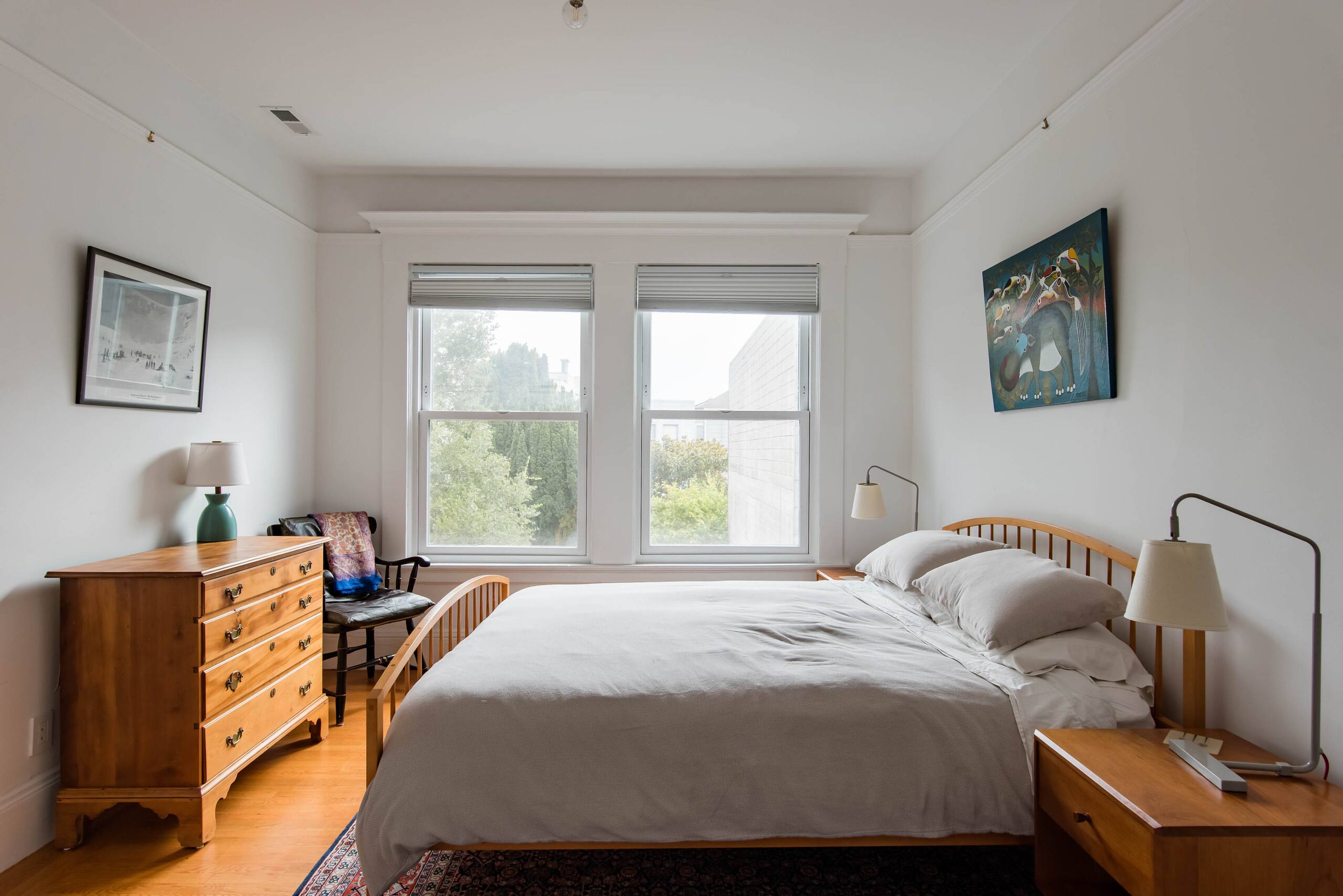 Home in San Francisco · ★4.92 · 4 bedrooms · 5 beds · 2.5 baths - Image 16