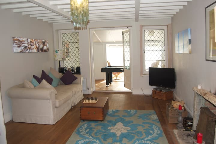 Comfortable, Spacious Home With Beach Views - Southsea