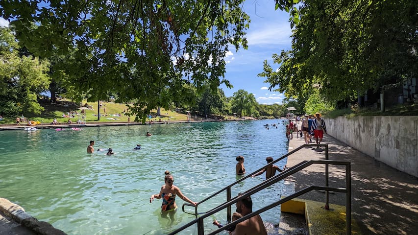 Kayak-Swim-SUP-Nature-Hikes-7 min to city center gallery image 3