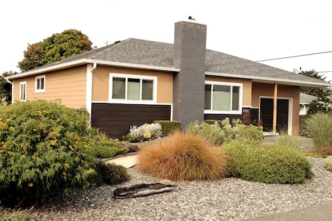 A Top Ten Best Redwoods & Beach Cottage