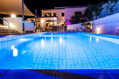 D View 4 You / 4 Bedroom Villa