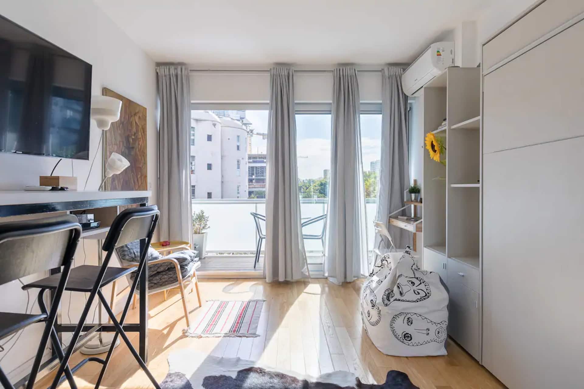 Kitnet com piscina e academia em Palermo
