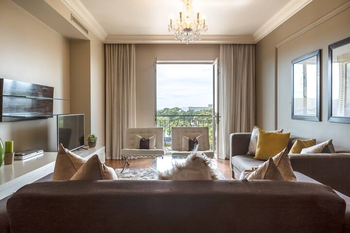 Cape Royale 2 Bedroom Apt gallery image 5