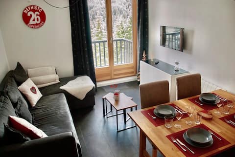 Top performing Airbnb: Ski-in ski-out in Flaine Forêt 4/6 pers. 2 bedrooms. in Arâches La Frasse