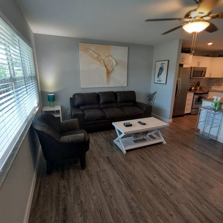 Naples Park Coastal Contemporary Retreat - Naples Park, FL