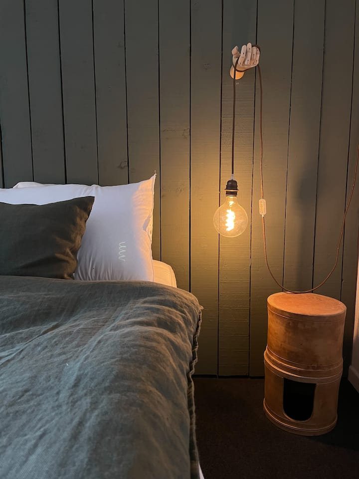 พื้นห้องนอน