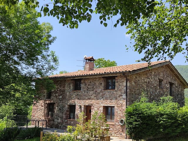 Full Country House “Masia Simonet de Rocabruna”