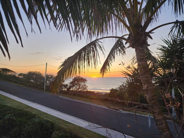 Sun, sand, and surf, Sunrise Beach gallery image 2