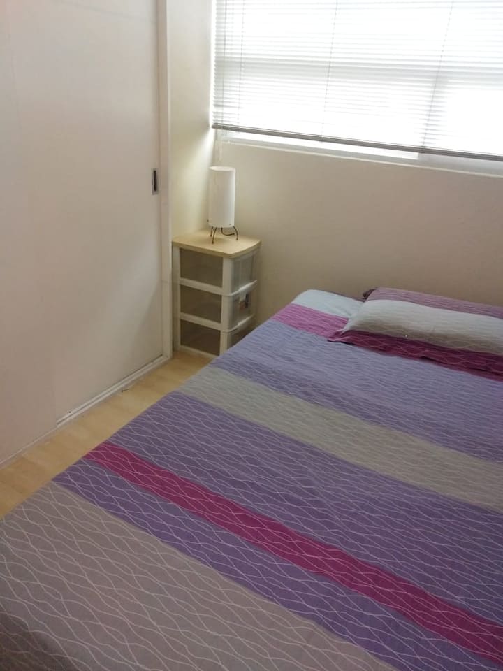 Втора четвртина. Кревет на склопување