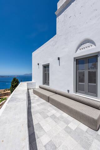 Sunset Mansion gallery image 4