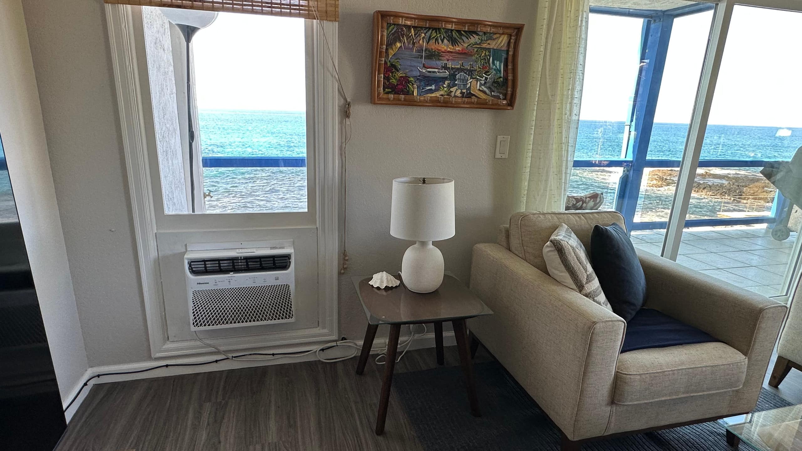 Condo in Kailua-Kona · ★4.68 · 2 bedrooms · 3 beds · 2.5 baths - Image 3