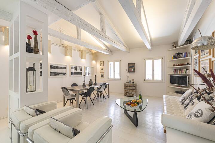 Sole&Luna Residence Design gallery image 2