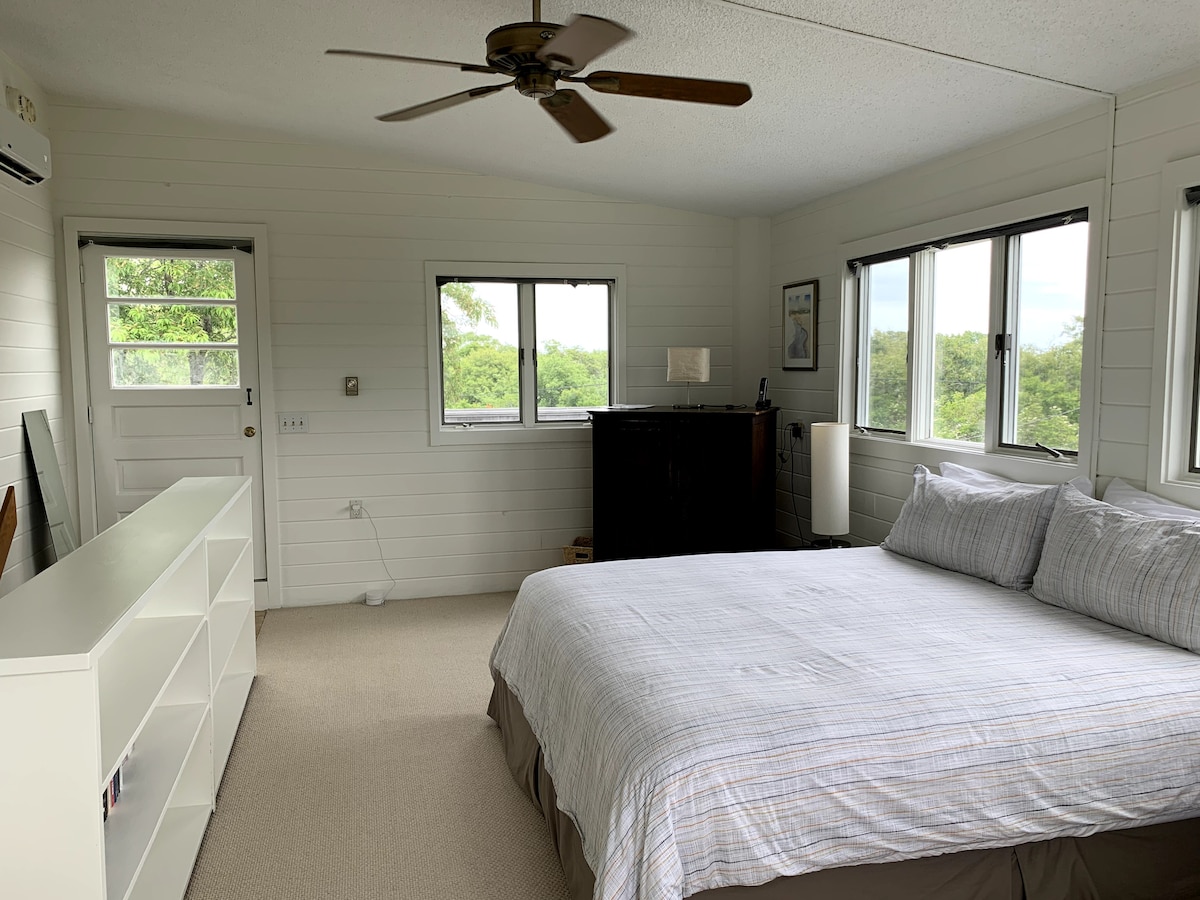 带户外露台的主卧