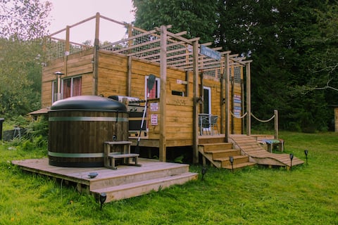 mobilhome with private lake