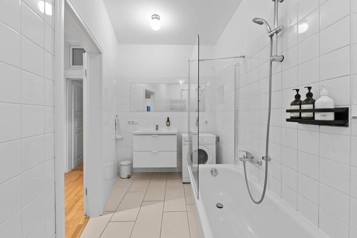 Beautiful 80sqm Appartment in Berlin-Mitte gallery image 4