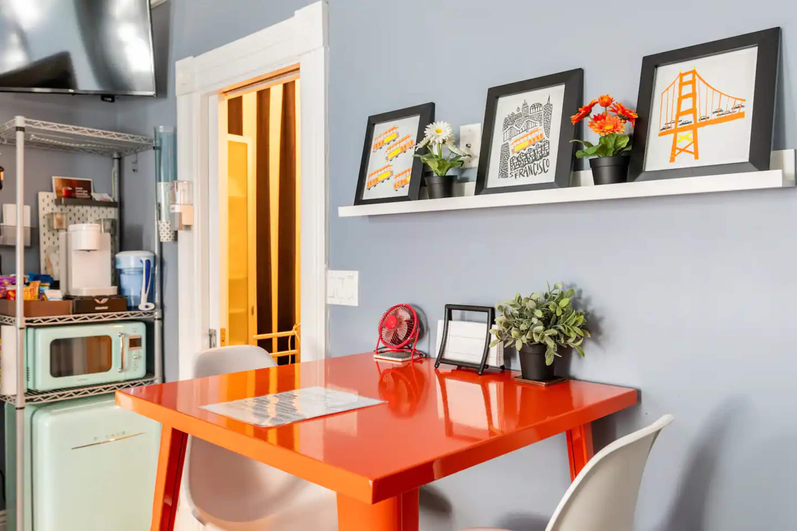 Home in San Francisco · ★4.96 · 2 bedrooms · 2 beds · 2 baths - Image 27