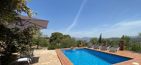Rustic Charm & Mountain Views | Cortijo La Encina