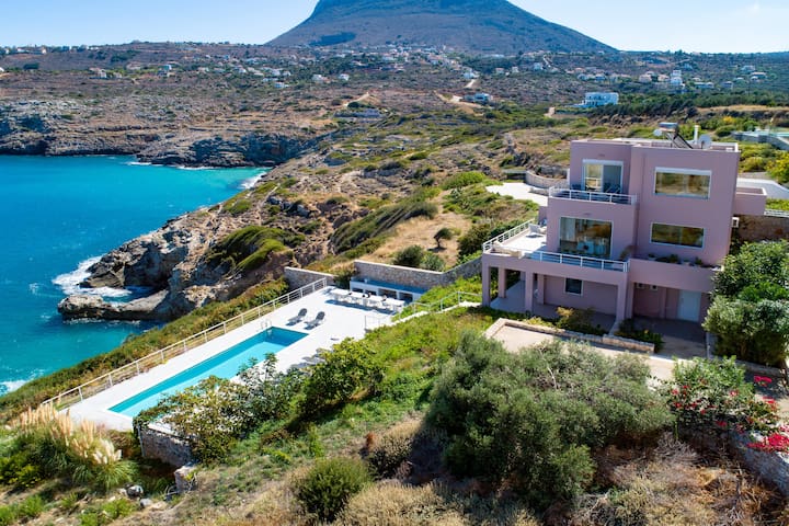 Inger’s House with Private Pool and Amazing Views