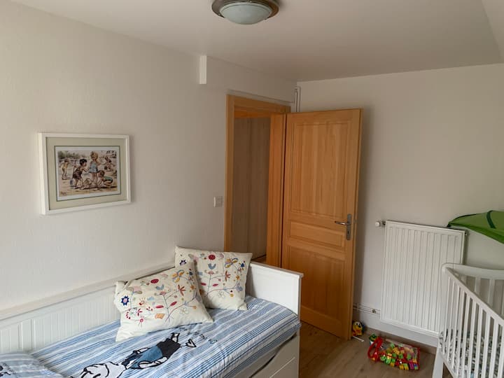 Საძინებელი 4 ზემოთ