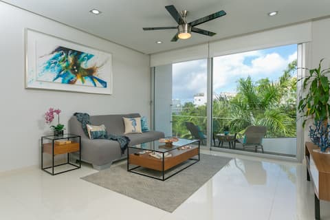 Top Airbnb: Rooftop Pool & BBQ • Steps to Beach & 5th in Luis Donaldo Colosio